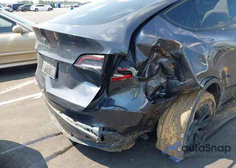 2025 Tesla Model Y Long Range Dual Motor All-Wheel Drive из США, поврежденный, VIN 7SAYGDEDXSA376016